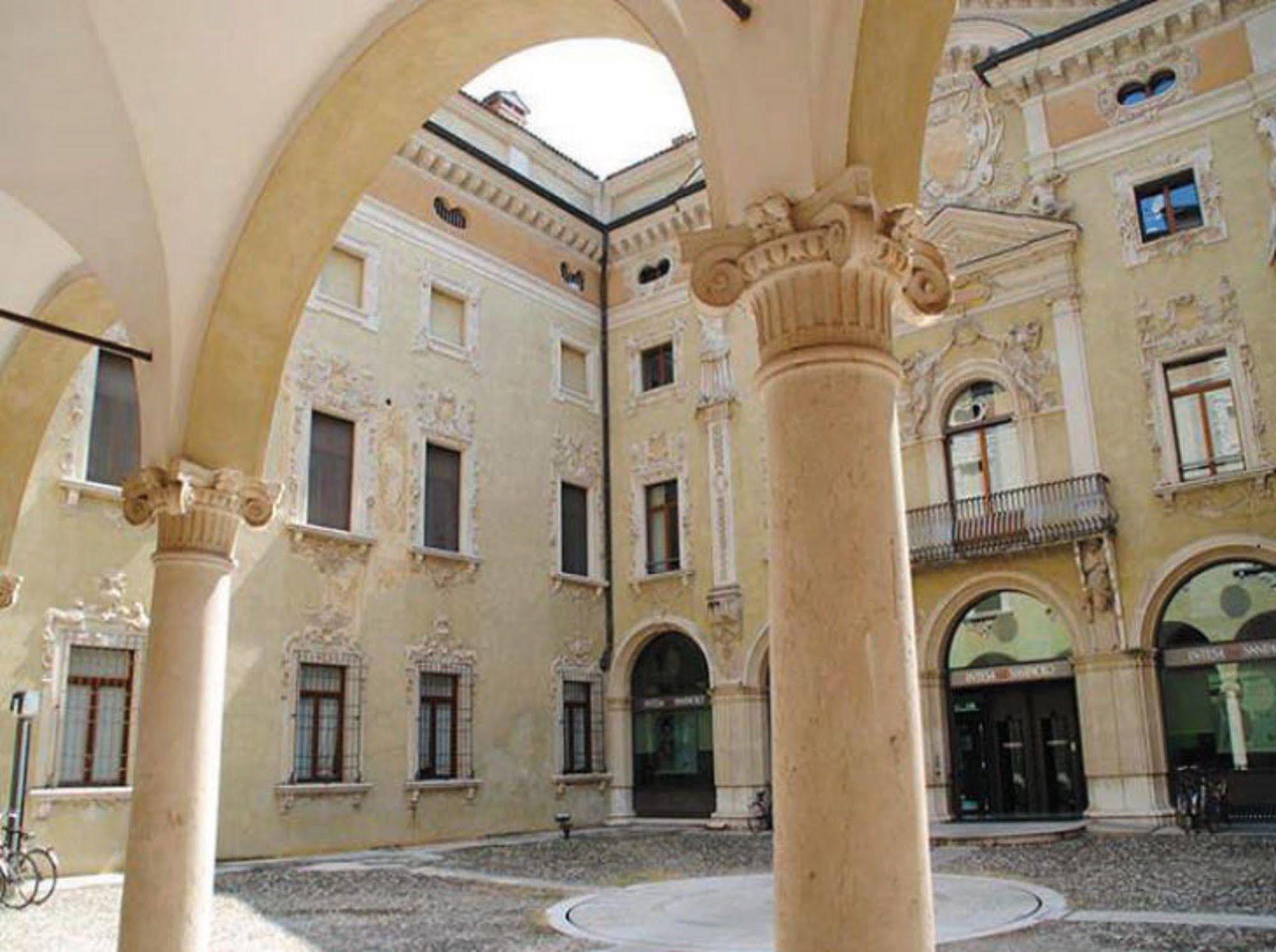 Casa Museo Palazzo Valenti Gonzaga Hotel Mântua Exterior foto